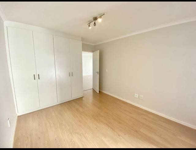 2 bed property to rent in CLAREMONT